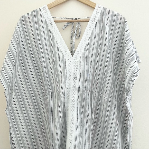 New Simple by Suzanne Betro White and Gray Stripes V-neck Tunic Top US M - Picture 5 of 9